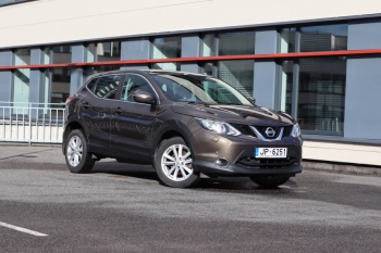 Nissan Qashqai 1.2Бензин 2014